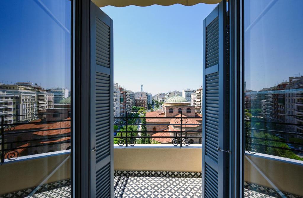 King Apartment Thessaloniki by Luxlikehome