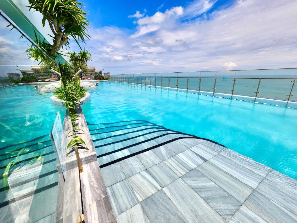 Hồ bơi trong/gần Dứa's House - The Sóng Vũng Tàu, Sky Pool & Gym