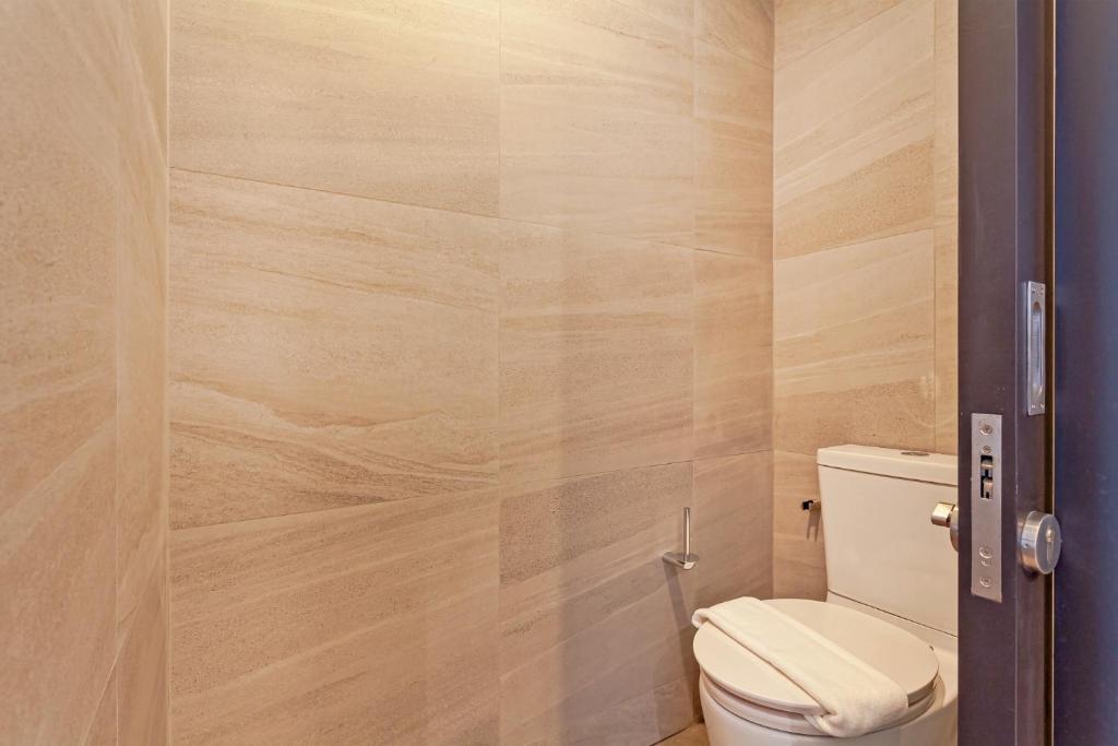 Edge Central Pattaya Sea view High Floor 23,26 - Resim 22