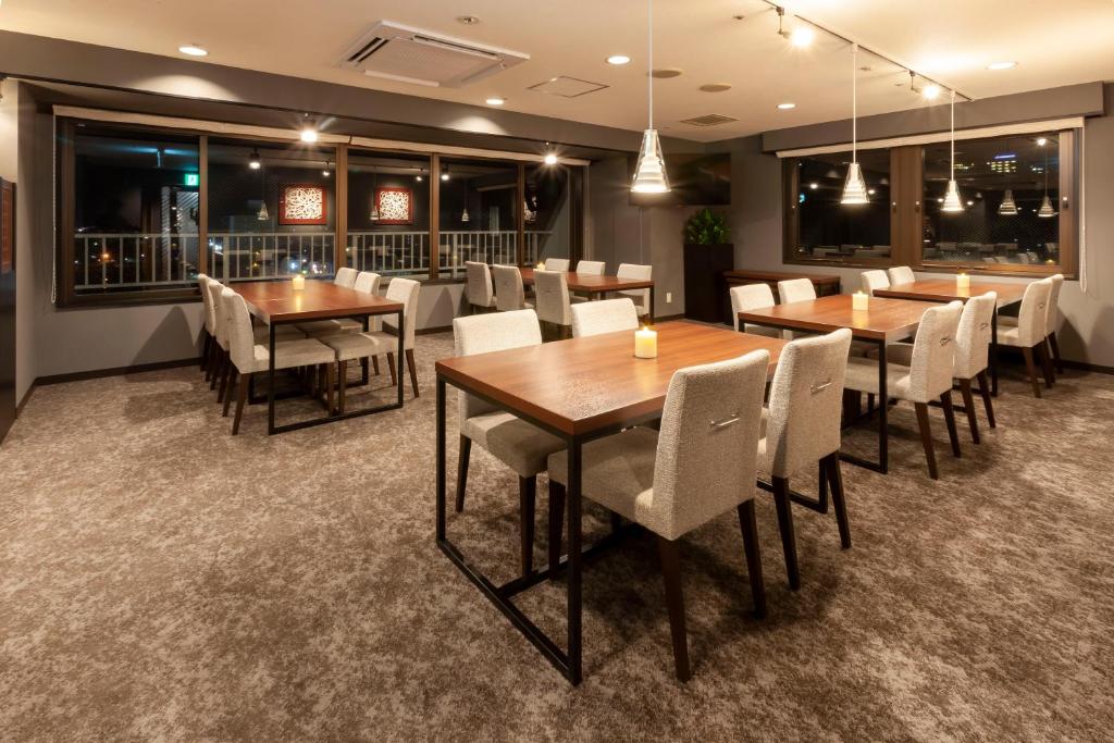 Restaurace v ubytování Onomichi Kokusai Hotel