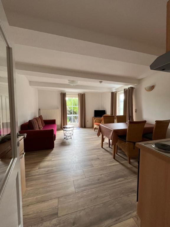 Ferienhof Klemme - Two-Bedroom Apartment With Terrace