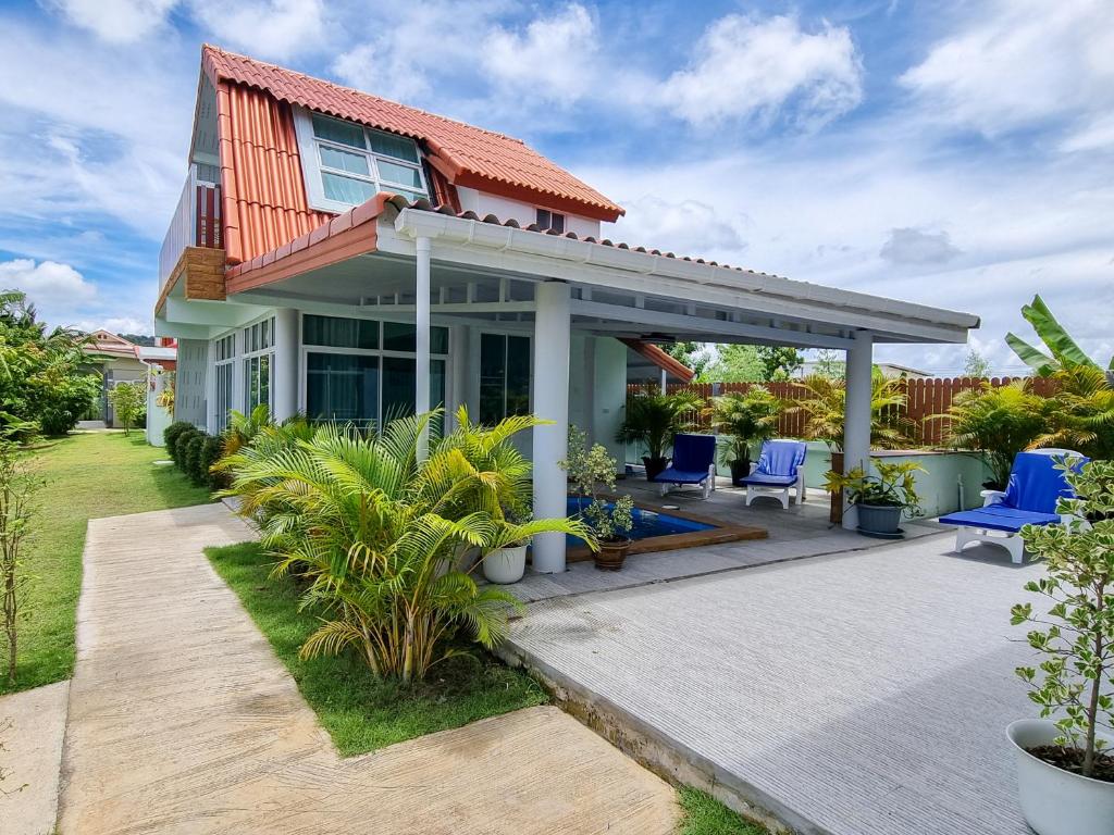 Tina's Living Paradise - Guesthouses with private pool, 5 min to beach - Casa De Dos Dormitorios