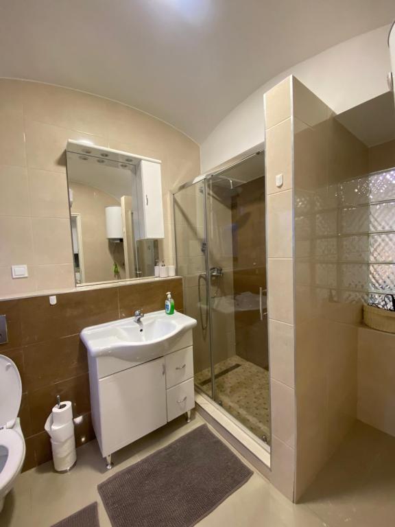 Kúpeľňa v ubytovaní Apartment Frenki- Tkalčićeva -self check in-free parking