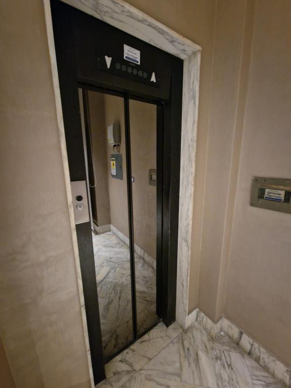 Postel nebo postele na pokoji v ubytování SAMI Rooms Due - Teatro a 400 mt - Ortigia a 1500 mt -
