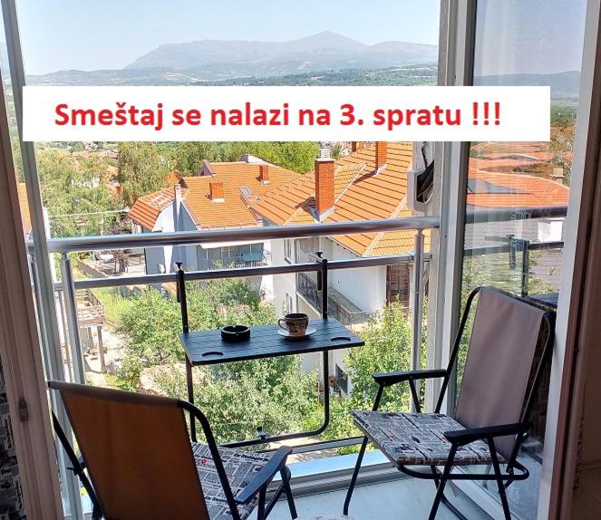 Nespecifikovaný výhled na hory nebo výhled na hory při pohledu z apartmánu