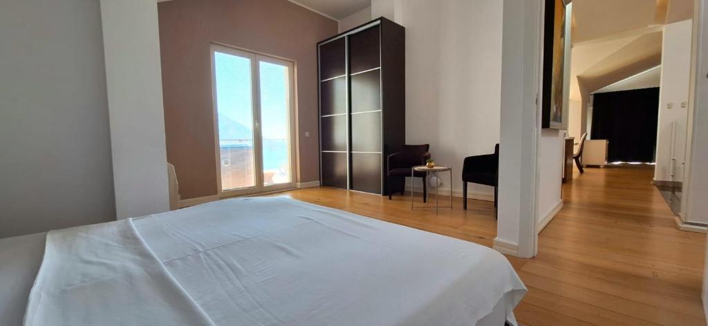 Spa Resort Luxury Apartments - 14