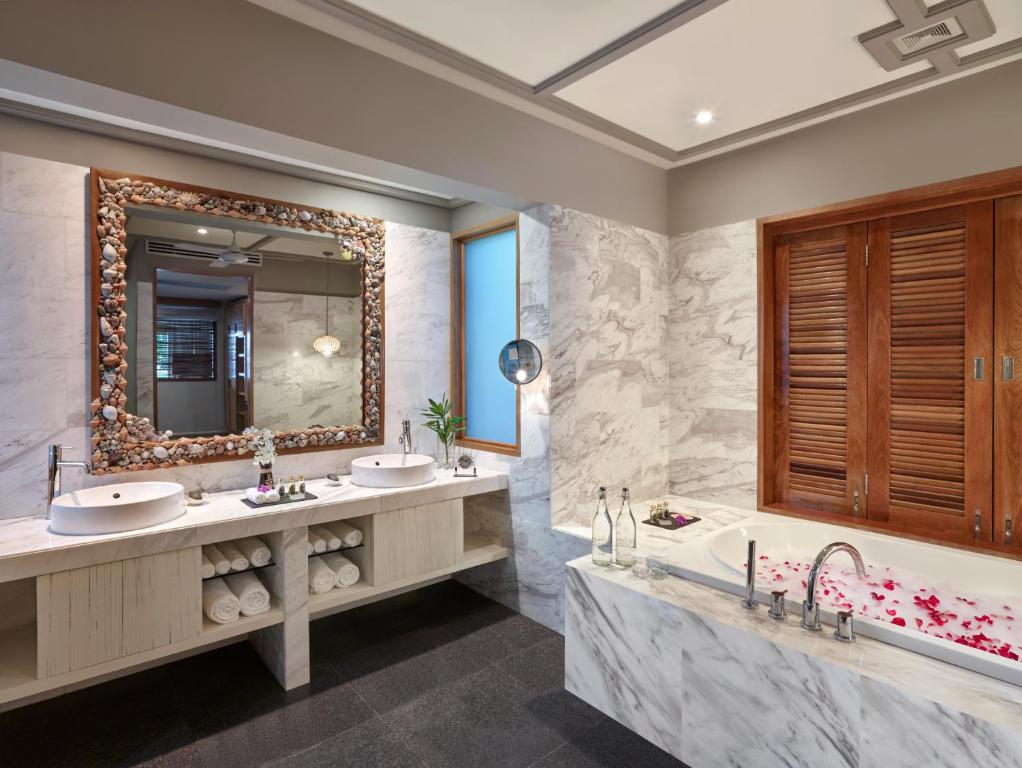 Taj Coral Reef Resort & Spa,Maldives - Premium All Inclusive with Free Transfers - 18