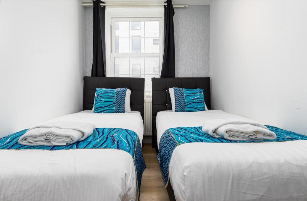 Aldgate Flats - Deluxe Apartment