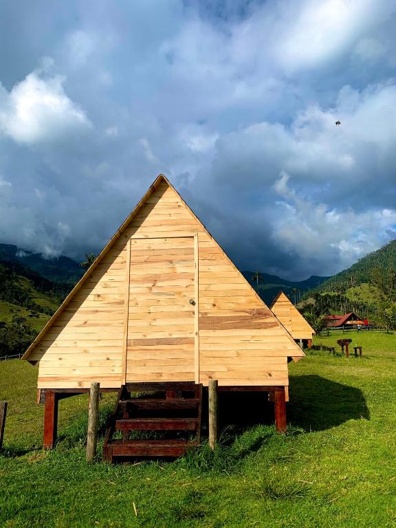 Příroda nedaleko luxury tent