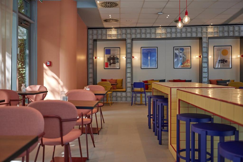 McDreams Hotel Stuttgart-City - Resim 16