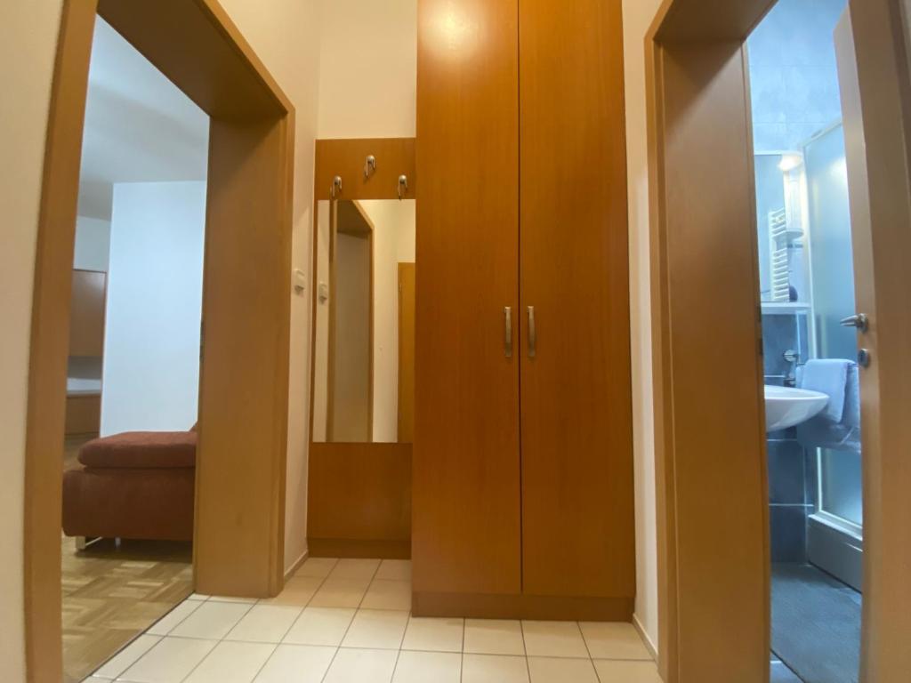 Postel nebo postele na pokoji v ubytování Apartma ROGATEC 2
