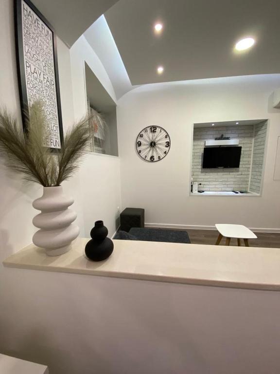 Televízia a/alebo spoločenská miestnosť v ubytovaní Apartment Frenki- Tkalčićeva -self check in-free parking