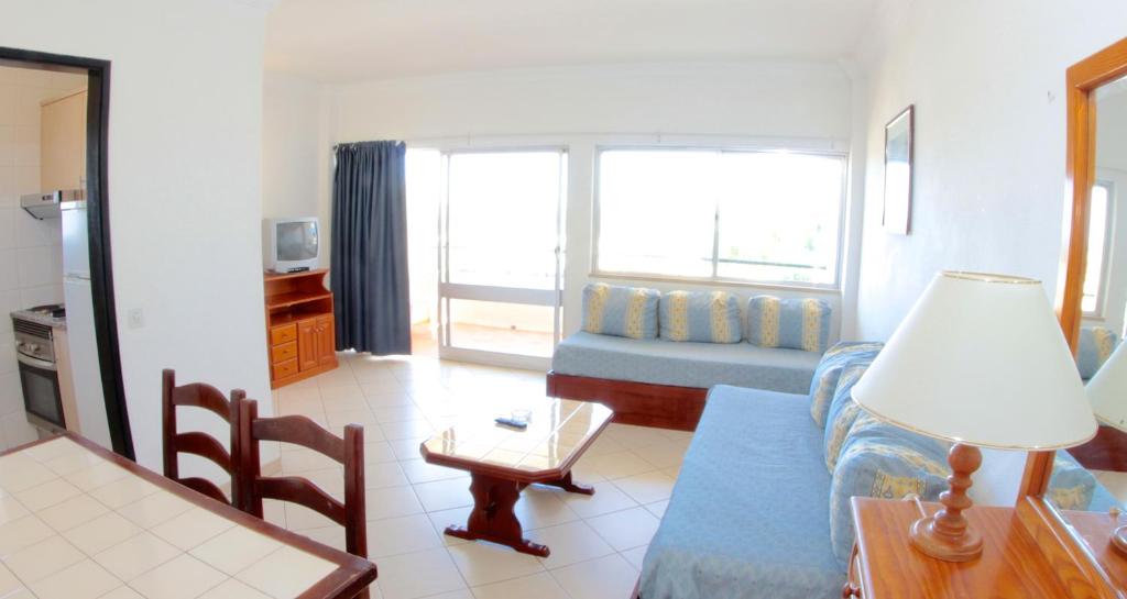 Parque Mourabel, Oásis Village & Pé do Lago - Standard Two-Bedroom Apartment