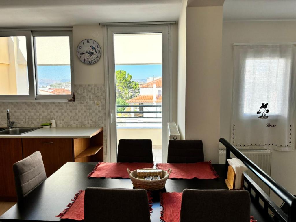 Гостиная зона в Aurora Family Loft