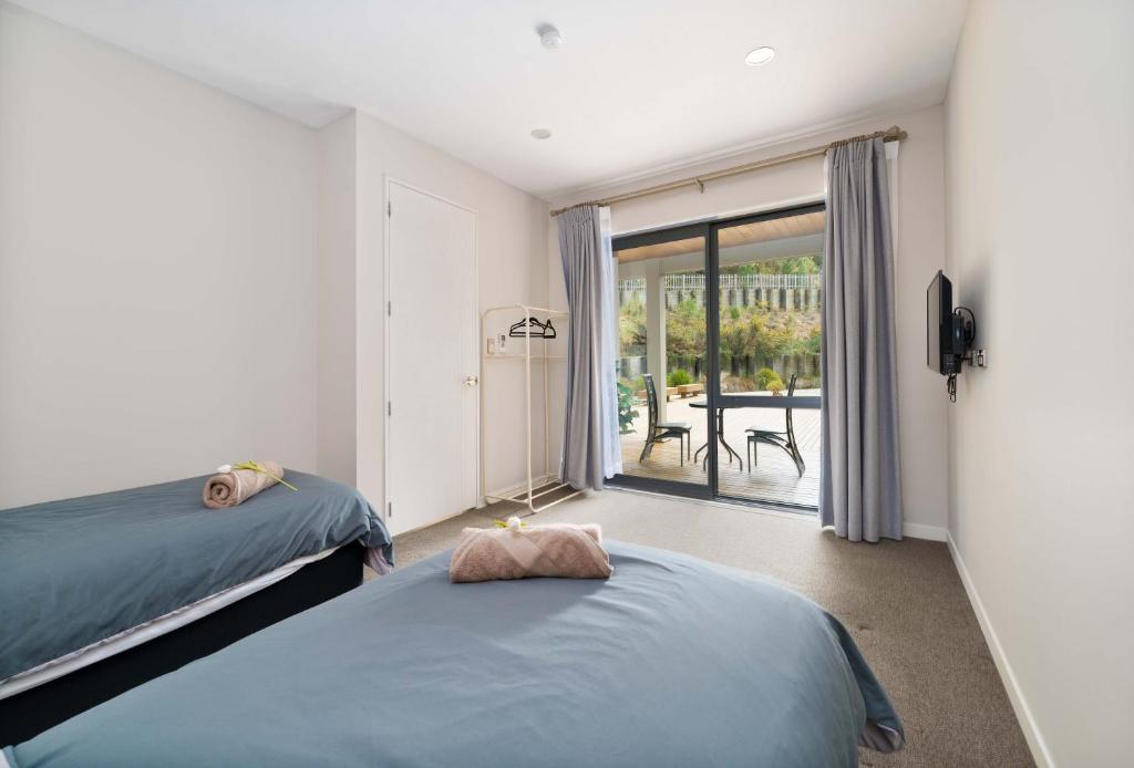 Alpaca Manor Auckland - Resim 6