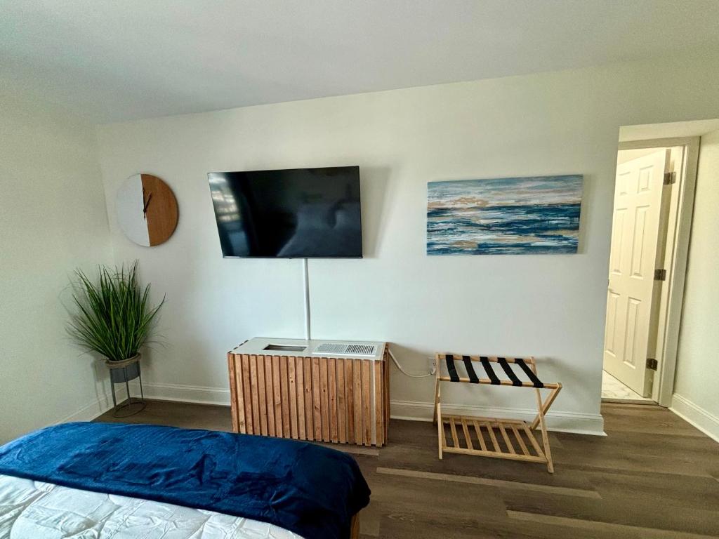TV&#47;Unterhaltungsangebot in der Unterkunft Luxe by the Sea - 5-Star Beachfront Escape