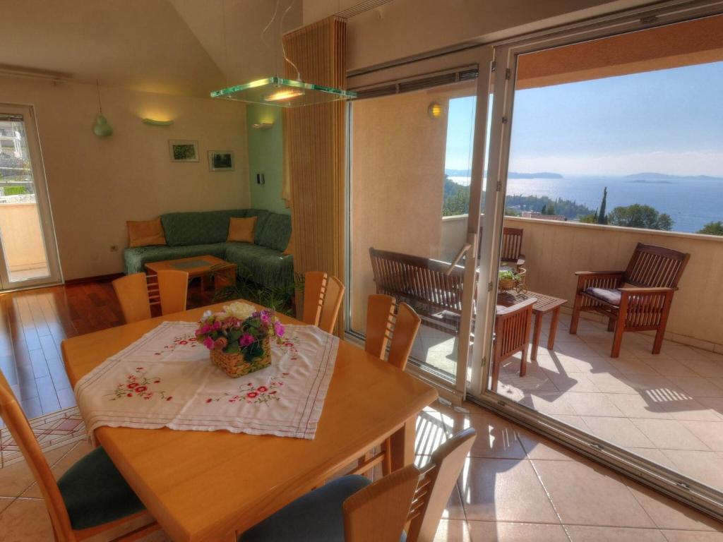 Apartment Villa Molina - One-Bedroom Apartment with Terrace and Sea View