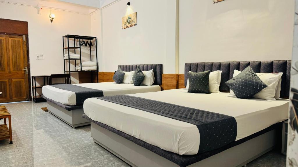 Postel nebo postele na pokoji v ubytování Hotel Insta 18