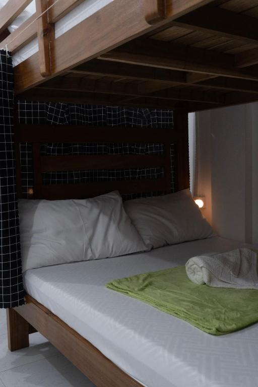Shelves Siargao - Bed In 4-Bed Mixed Dormitory Room