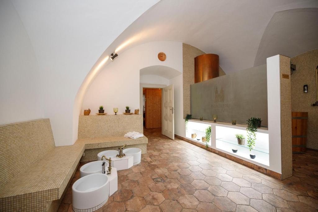 Koupelna v ubytování Hotel Klášter Želiv