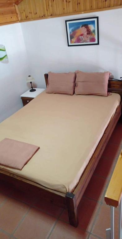 Postel nebo postele na pokoji v ubytování ''Arsinoe'' cosy guesthouse