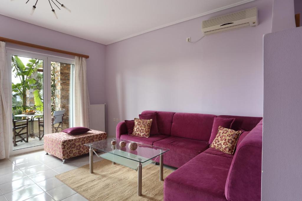 Posedenie v ubytovaní Politia Villas
