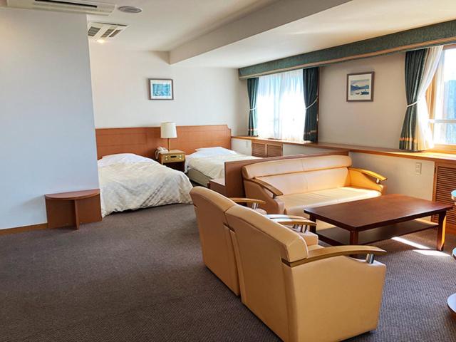 Yunokawa Kanko Hotel Shoen - Room With Tatami Area - High Floor & Sea View + Living Room - Sea View - Non-Smoking