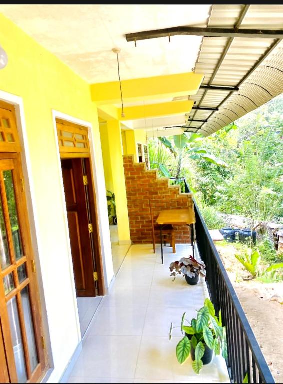 Balkón nebo terasa v ubytování Sadew Home Stay