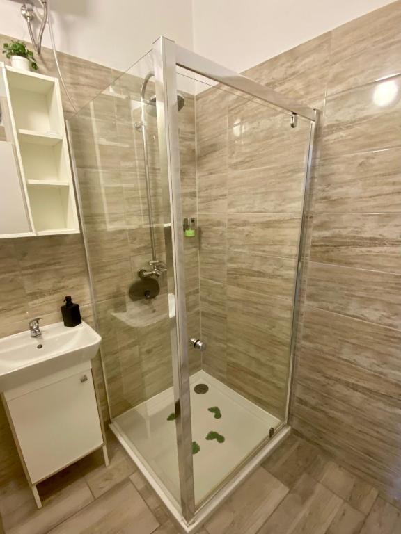 A bathroom at Astoria