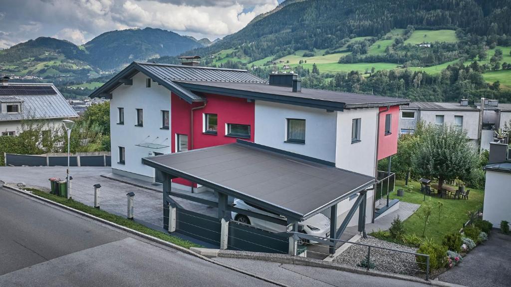 Nespecifikovaný výhled na hory nebo výhled na hory při pohledu z apartmánu