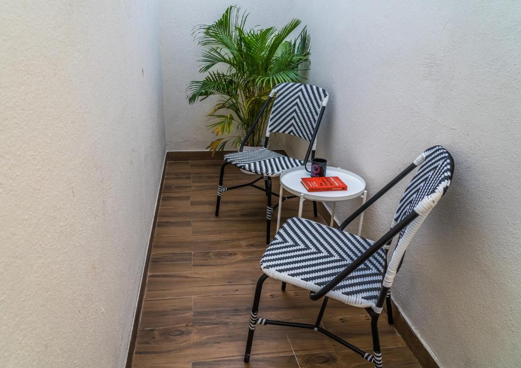 Posezení v ubytování Olive Hotel Millers Road by Embassy Group