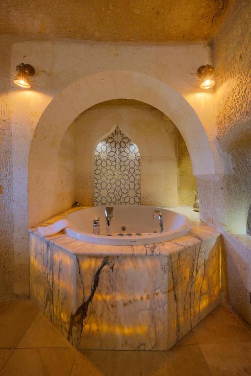 Kép Tafoni Houses Cave Hotel szállásáról Ortahisarban a galériában