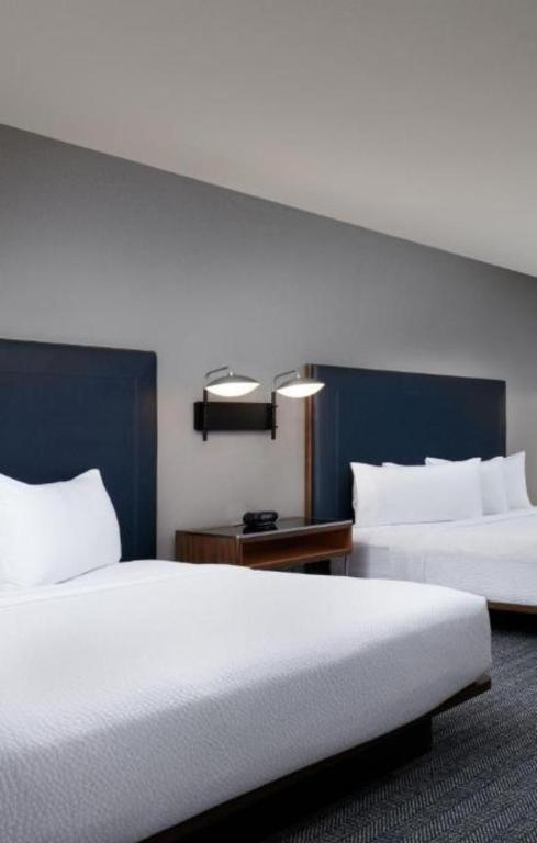 Courtyard by Marriott Wichita at Old Town - King Room With Two King Beds - Mobility Accessible