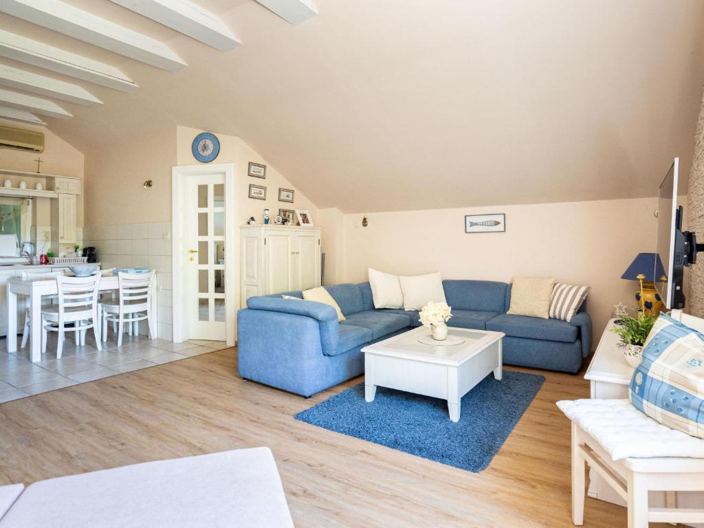 Posezení v ubytování Holiday Home Villa Mo-Re by Interhome
