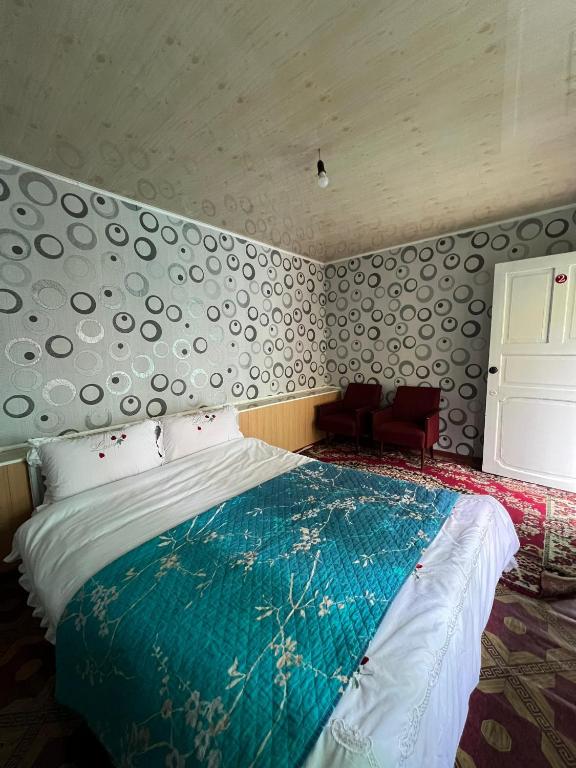 Happy Family Guest House - Double Room With Terrace