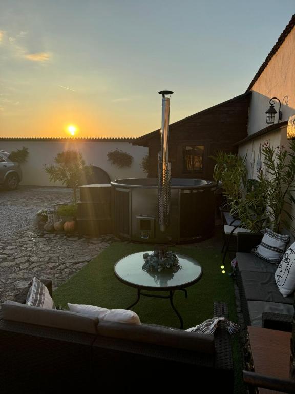 Casa Antonia Homestay - Villa De Luxe
