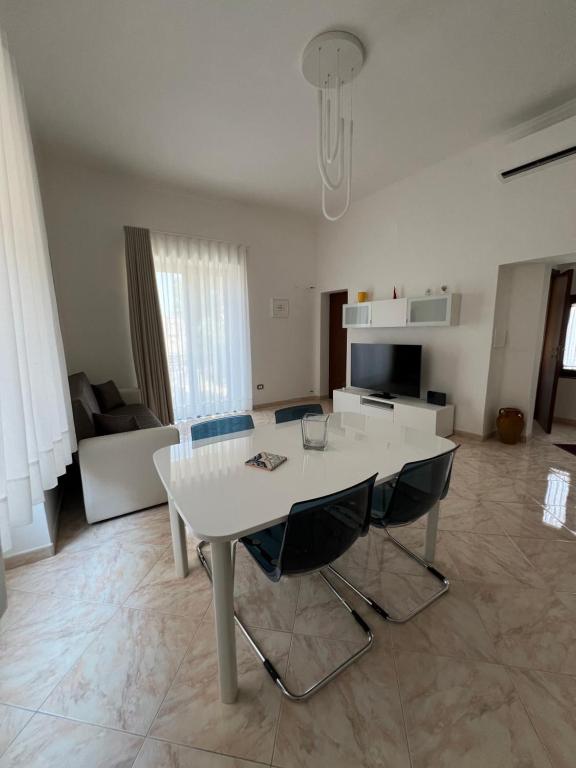 Kuchyň nebo kuchyňský kout v ubytování Domus Angriae Apartment