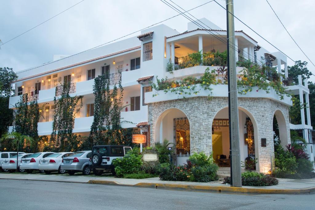 Budova, kde se aparthotel nachází