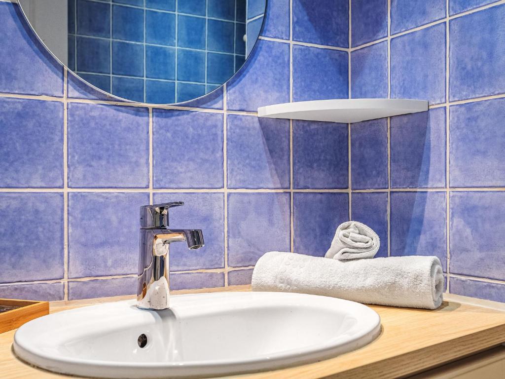 Koupelna v ubytování Studio Galiote-30 by Interhome