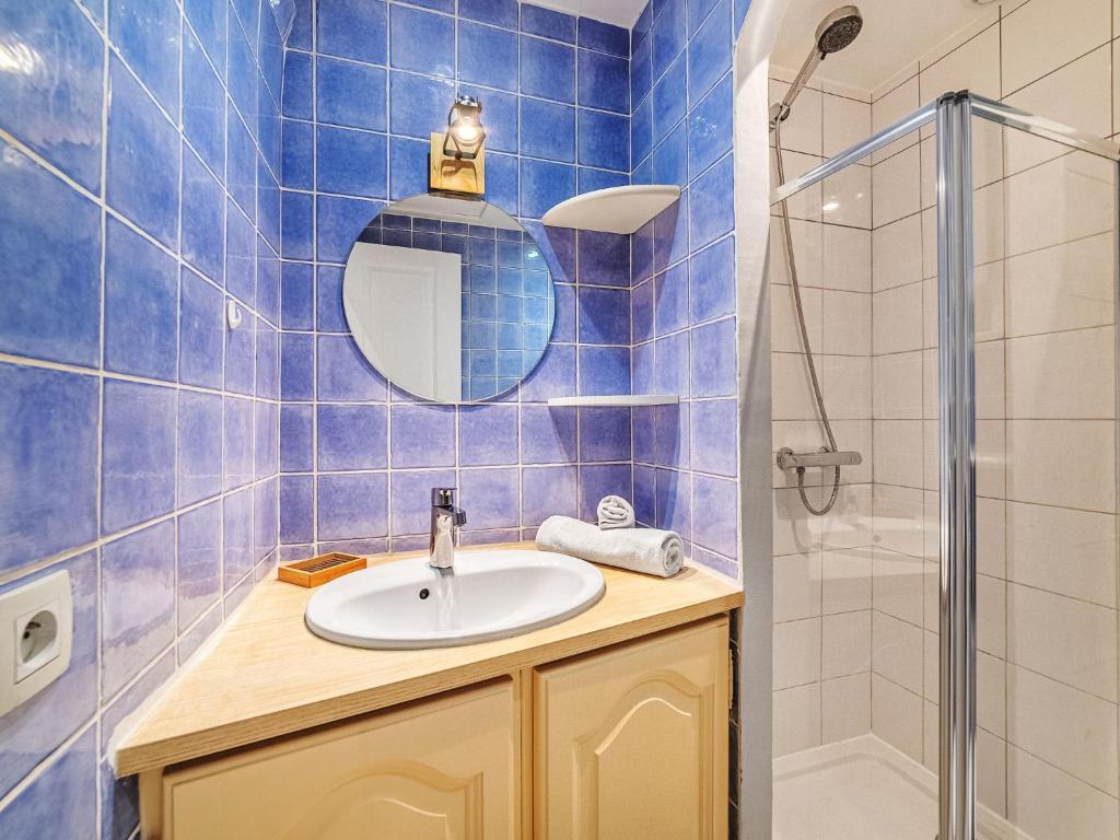 Koupelna v ubytování Studio Galiote-30 by Interhome