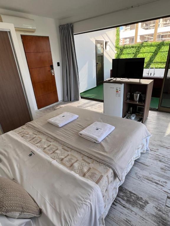 XV Apartamentos - Deluxe Suite With Spa Bath