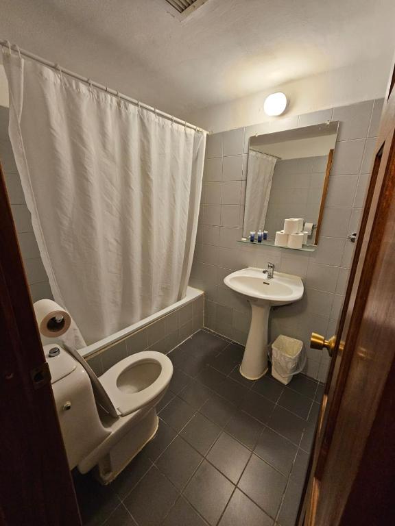 Koupelna v ubytování Zion Hotel