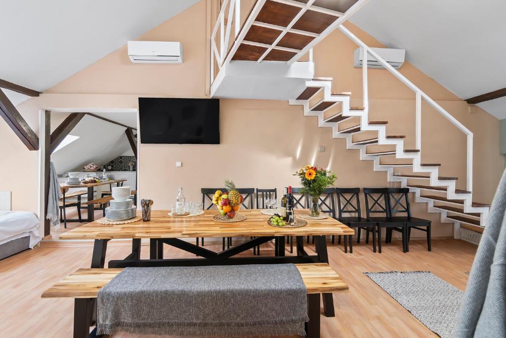 Historic Centre Prague Apartments by Michal&Friends - Loft