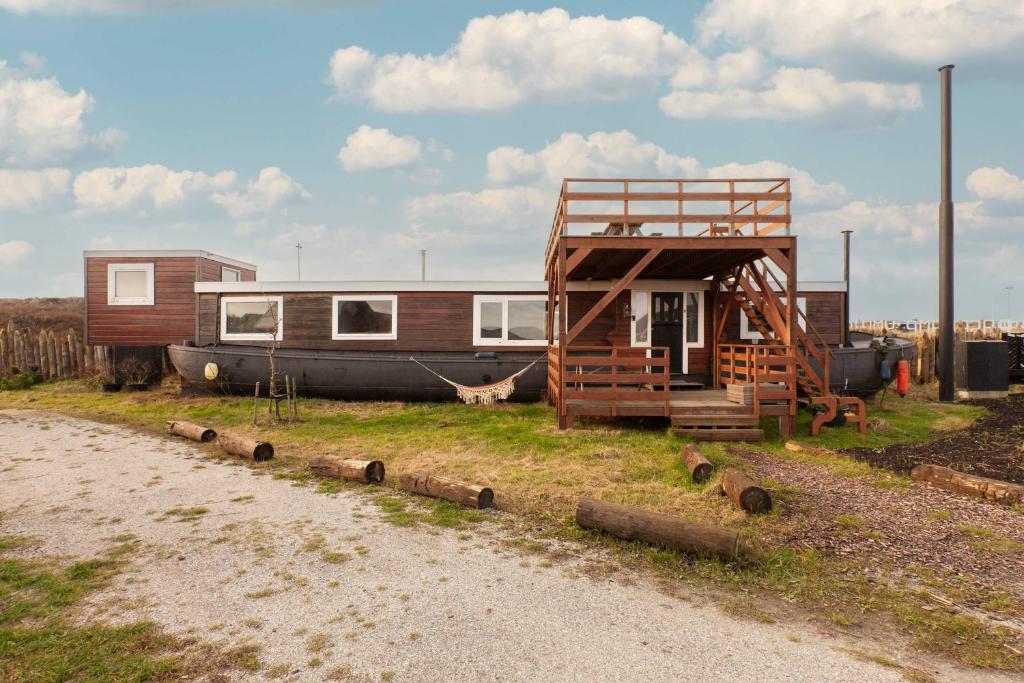 Basecamp IJmuiden aan Zee - Klein Huis - De Boot