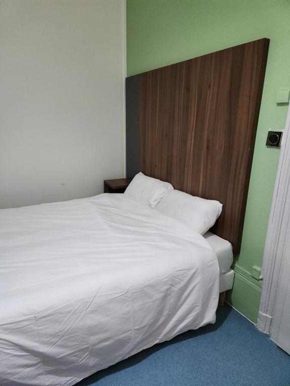 Hôtel Chateaubriand - Resim 24