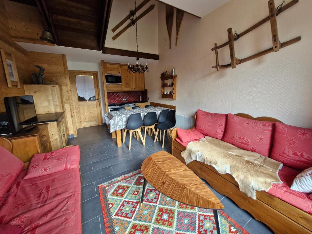 Kuchyň nebo kuchyňský kout v ubytování Le Mazot - Avoriaz