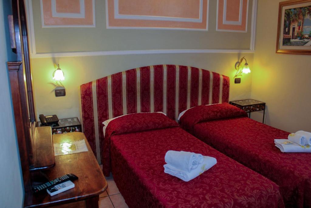 Hotel Sicilia - Resim 9