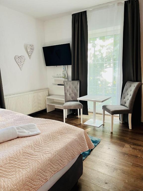 Strandhotel Vier Jahreszeiten Buckow - Double Room