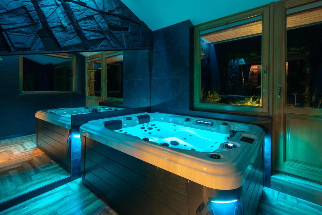 Fotografia z galérie ubytovania Willa Przy Dolinie Kościeliskiej - Prywatne Jacuzzi & Sauna v destinácii Kościelisko