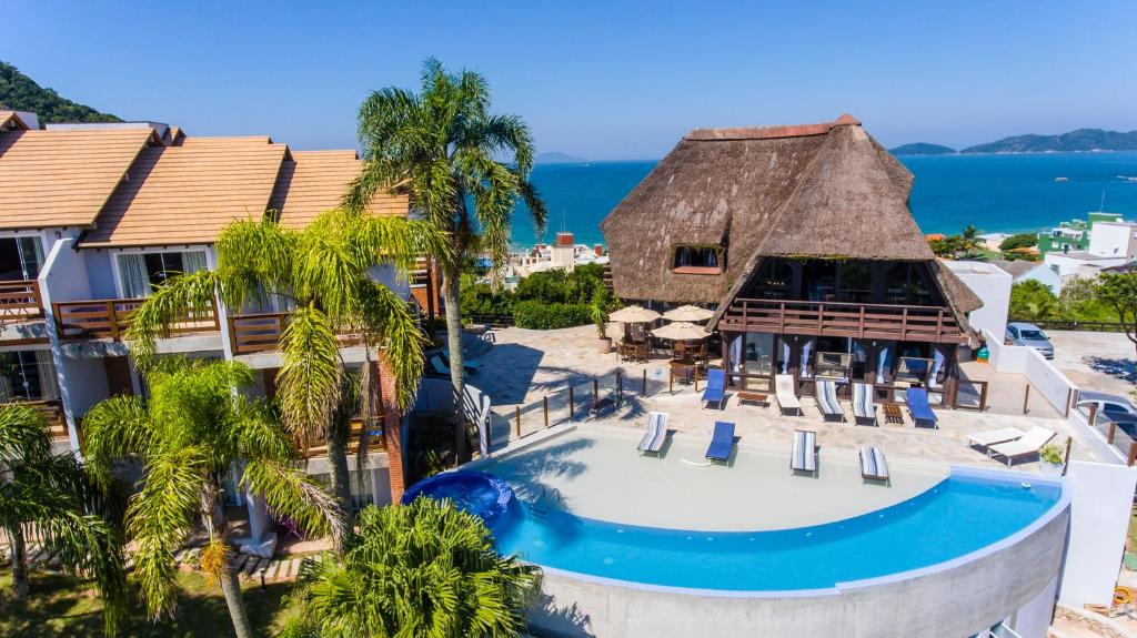 A piscina localizada em Pousada do Arvoredo ou nos arredores